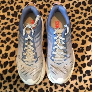 Hoka One One Clifton 6